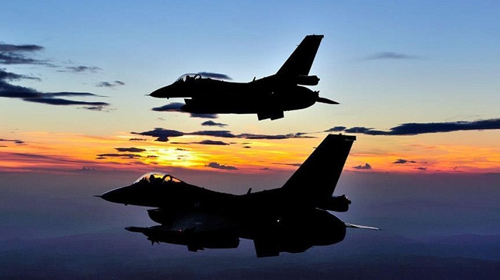 Raids aériens turcs contre des positions du PKK dans le Nord de l`Irak